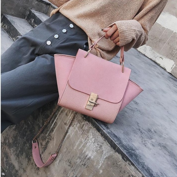 NEW REIMS Leather Shoulder Crossbody Wrist Purse - Picture 3 of 7